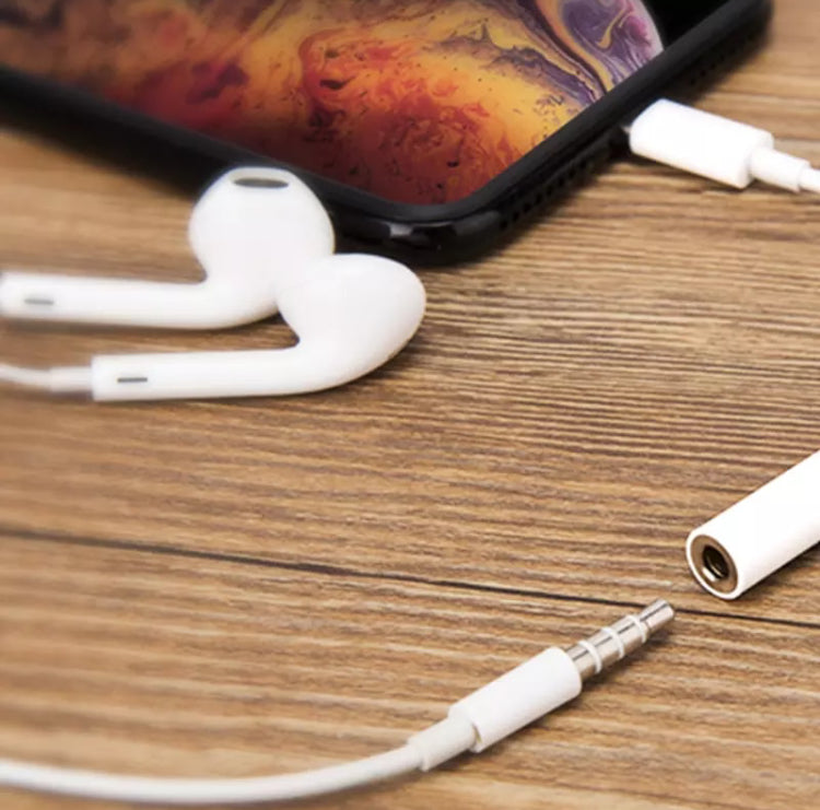 Original Apple OEM Lightning to 3.5mm Headphone Adapter Cable- Official White Colour (MMX62AM/A) - Super Savings Technologies Co.,LTD Original Apple OEM Lightning to 3.5mm Headphone Adapter Cable- Official White Colour (MMX62AM/A) - Super Savings Technologies Co.,LTD
